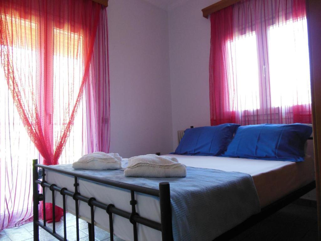 Lygies Apart Hotel Trapezaki  Zimmer foto